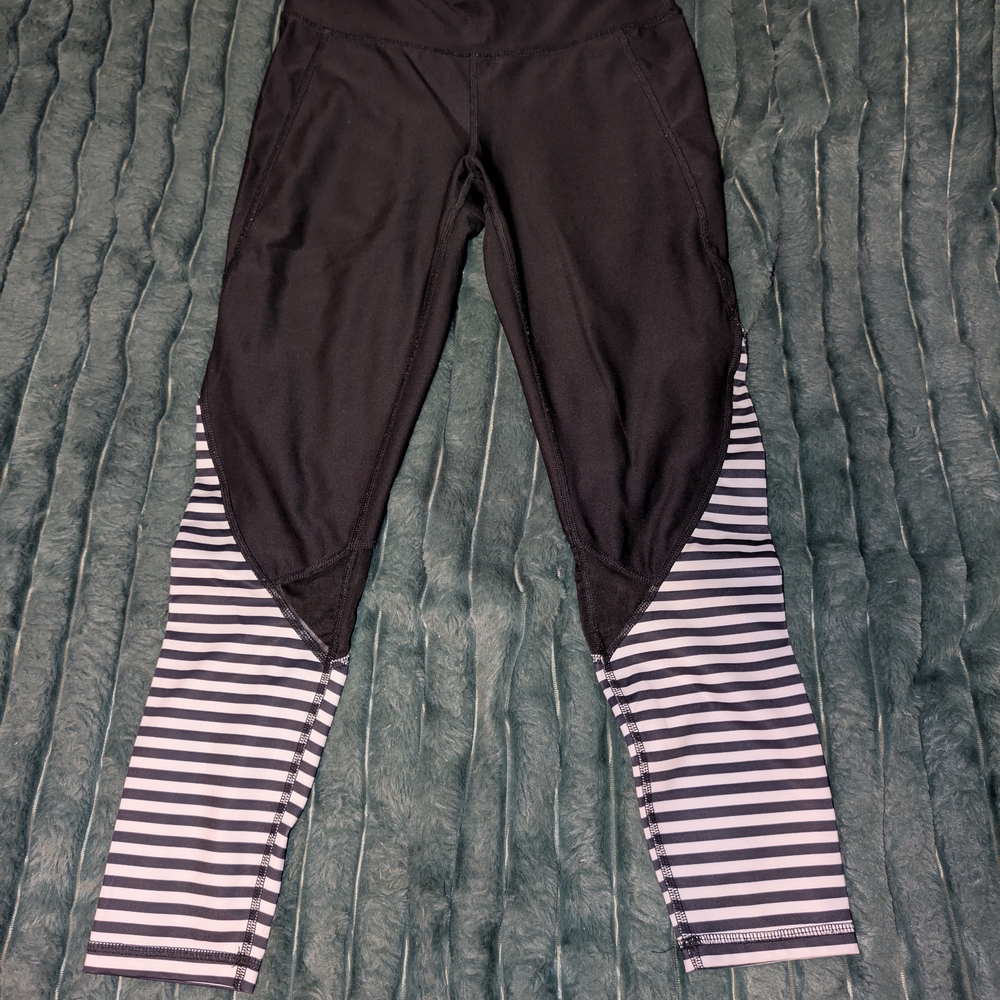 Xersion Black and White Striped Leggings